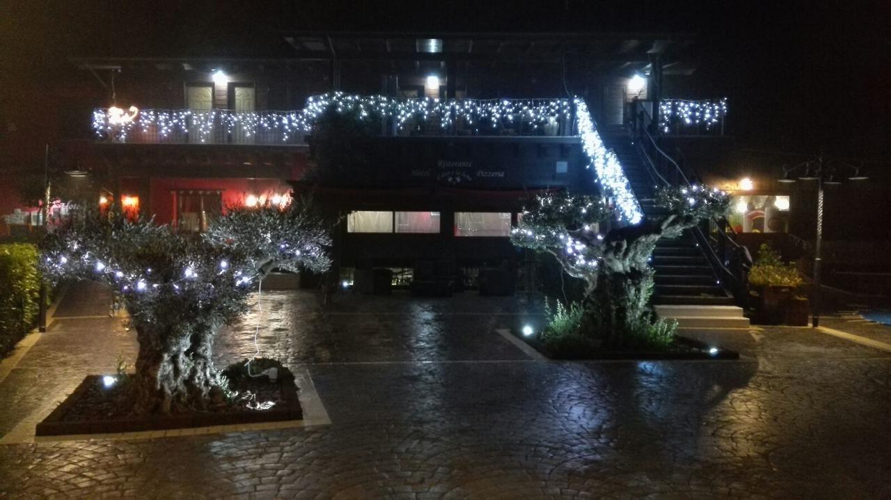 Hotel Il Dito E La Luna Ripa Teatina Eksteriør billede