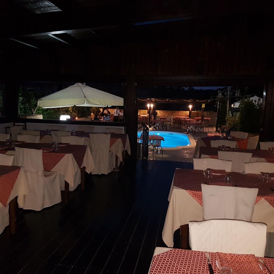 Hotel Il Dito E La Luna Ripa Teatina Eksteriør billede